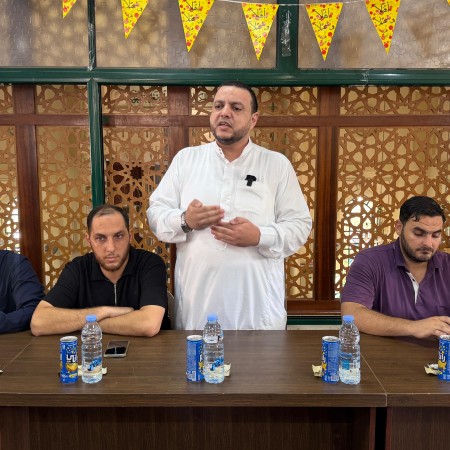 ضمن سلسلة الزيارات الميدانية.. وفد دار القرآن الكريم يزور منطقة غرب غزة ويلتقي المحفِّظين المكفولين